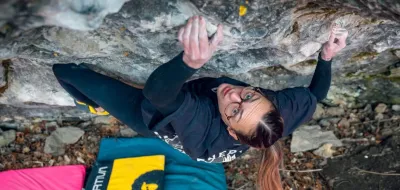 Jana Švecová přepisuje historii prvním přelezem „Tokyo Drift“ (V15/8C)