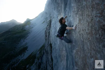 Zangerl et Larcher libèrent WoGü 8c dans le Rätikon — première féminine