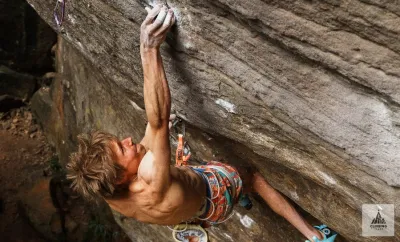 Alex Megos réussit la première de Slice of Heaven (9b) à Nowra