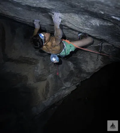 Gianluca Vighetti enchaîne Change P1 (9a+) à Flatanger